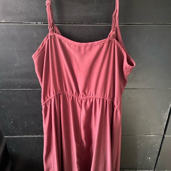 Maroon high low dress - Picture 3 of 3